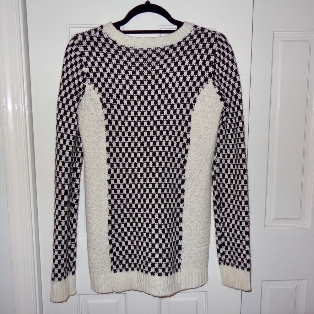 Sweater - Picture 2 of 2